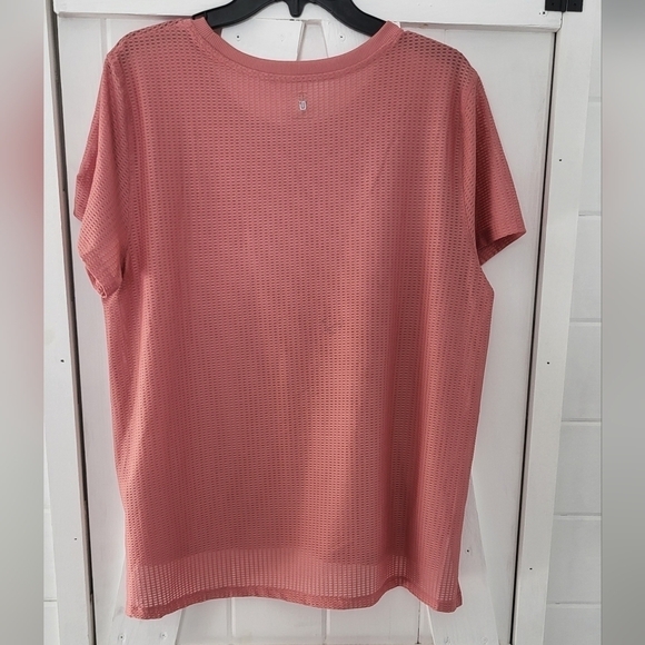 Ideology Waffle Pattern Athletic High Lo Crew Neck Top - Picture 4 of 8